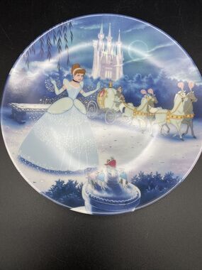Cinderella Disney Treasured Moments 1992 Knowles 8" Collector Plate